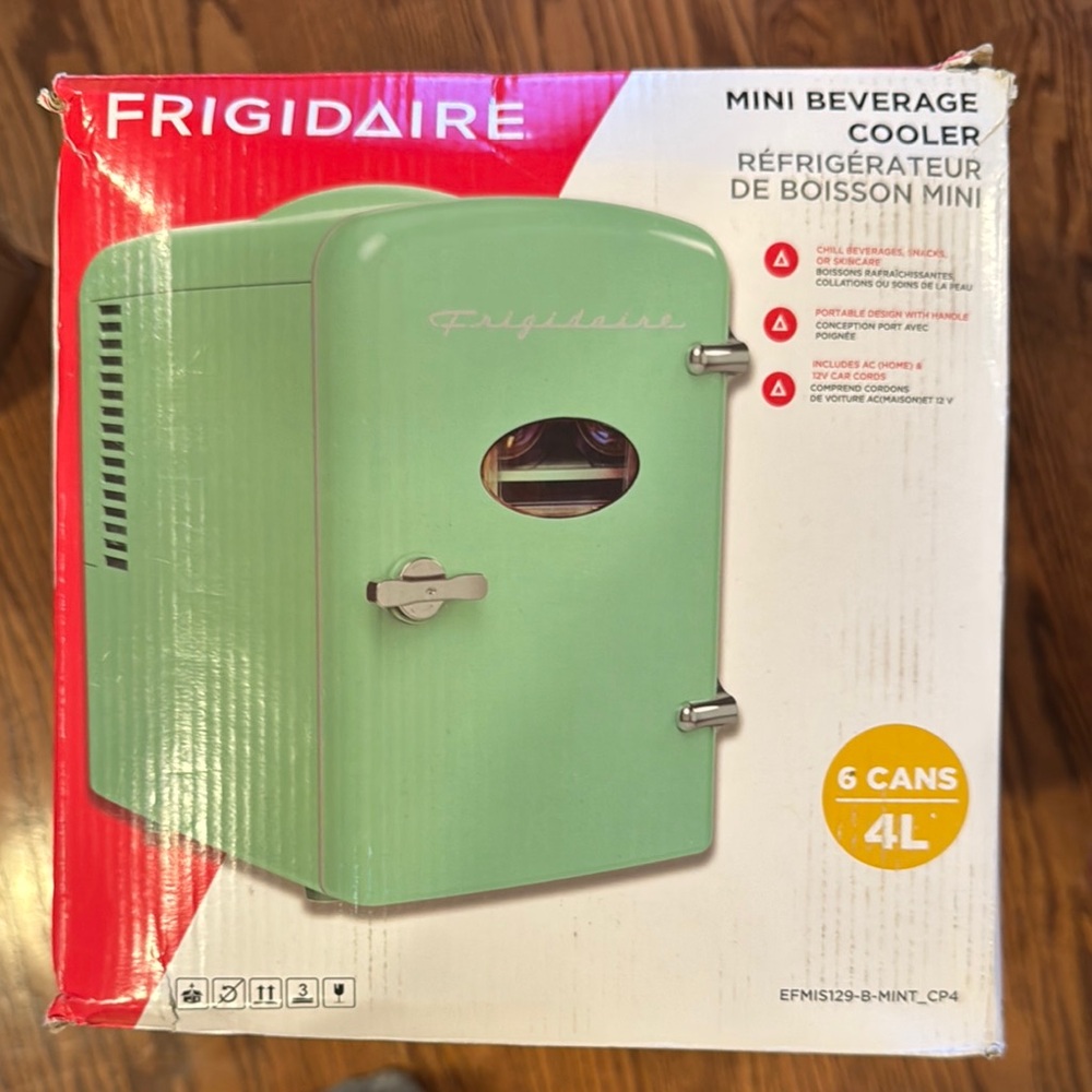 Frigidaire Mint Mini Beverage Cooler
